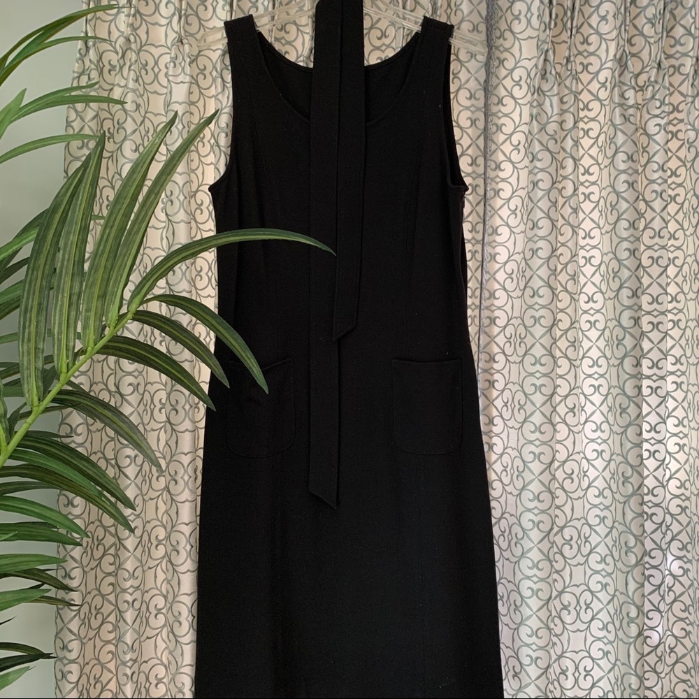 Ann Taylor 🎹⚫️♥️ warm dress